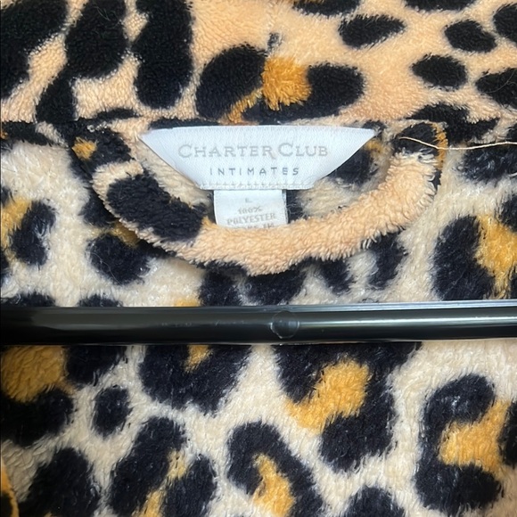 Leopard Print Plush Robe - Picture 2 of 3